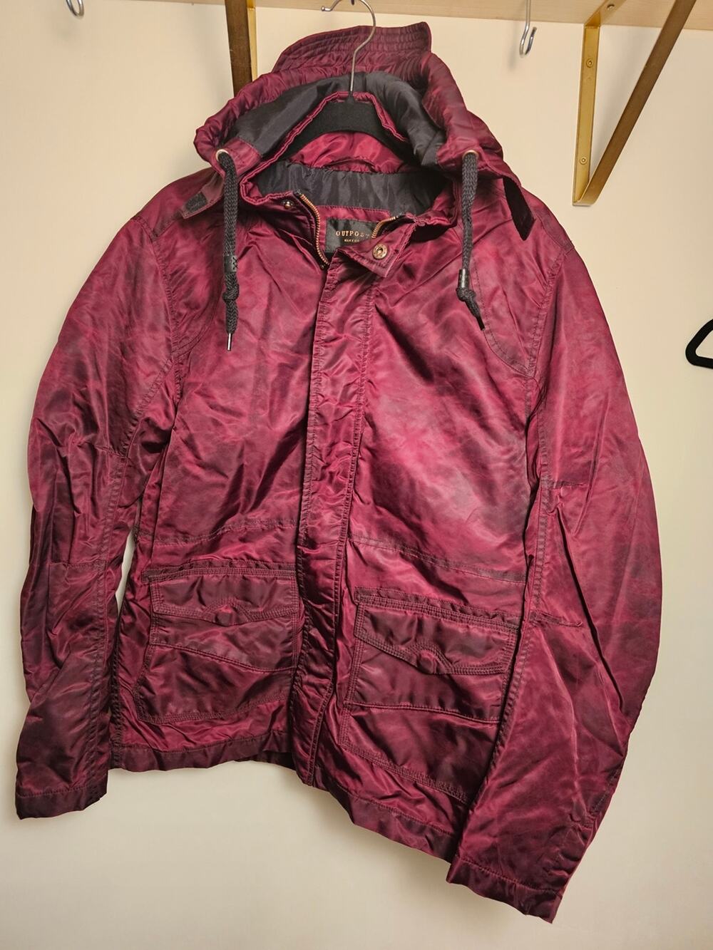Buckle's Outpost Makers Men's Burgundy Hooded Jacket